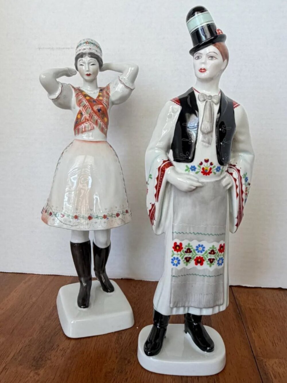 Vintage Hollóháza Hungarian Folk Art Porcelain Figurines - Matching Pair